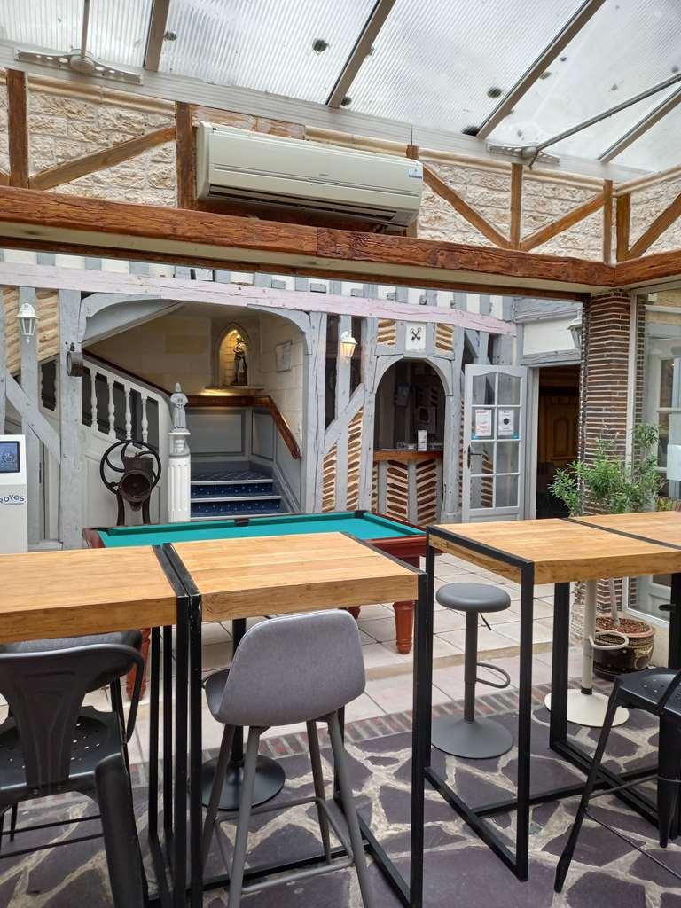 Brit Hotel Comtes De Champagne - Troyes Centre Historique Restoran foto