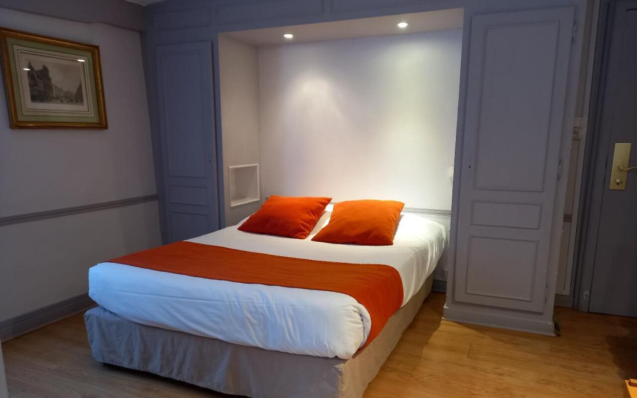 Brit Hotel Comtes De Champagne - Troyes Centre Historique Bagian luar foto